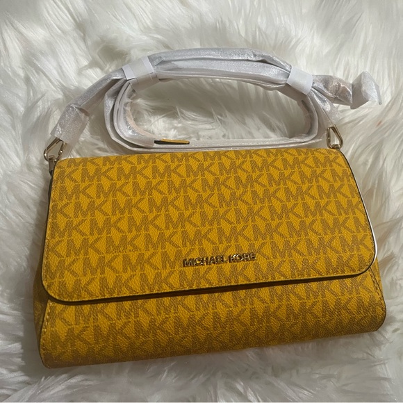 Michael Kors Crossbody - Picture 2 of 7